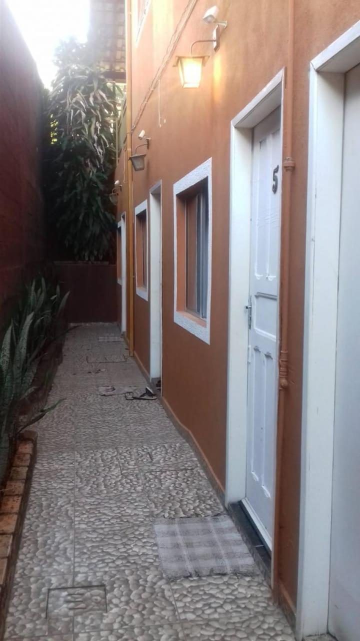 Hostel Trem Di Durmi Belo Horizonte Rum bild